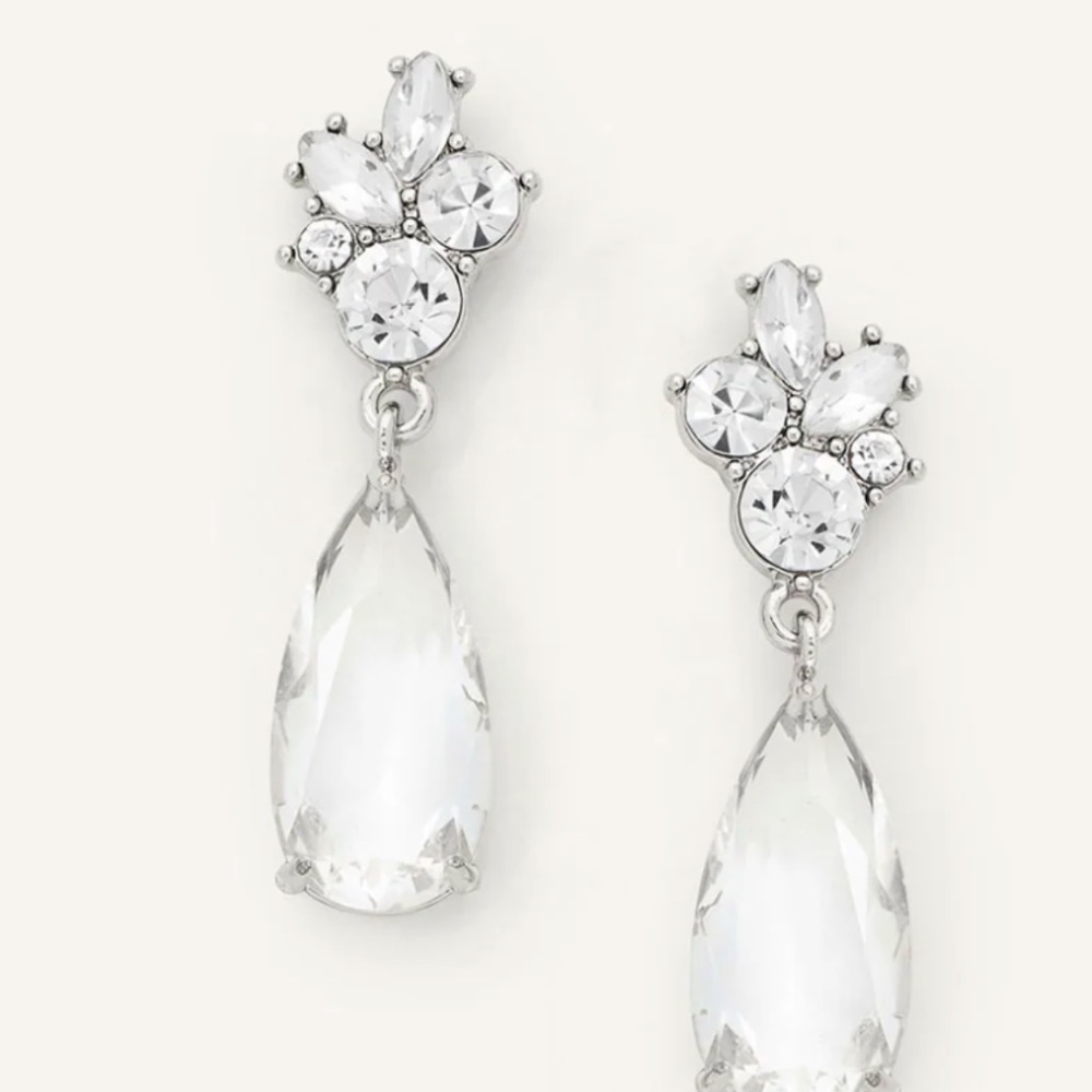 Olive and piper tuyet drop earrings